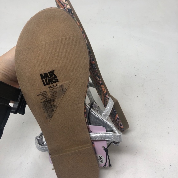 Muk luk sandals sz 6 NWT box 16 - Picture 2 of 3
